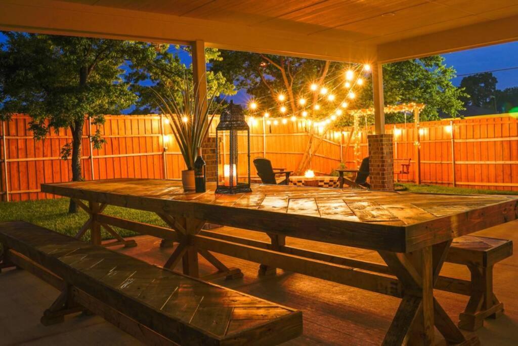 Dallas 4Br Large Yard W Hot Tub , Fire Pit And Basketball Hoop מראה חיצוני תמונה